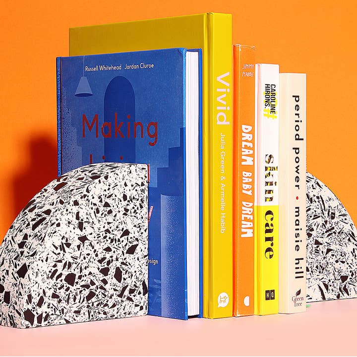 Hey Kiddo Co. – wholesale Bookend – Moonlight White and Black Quarter Circle Terrazzo Bookend