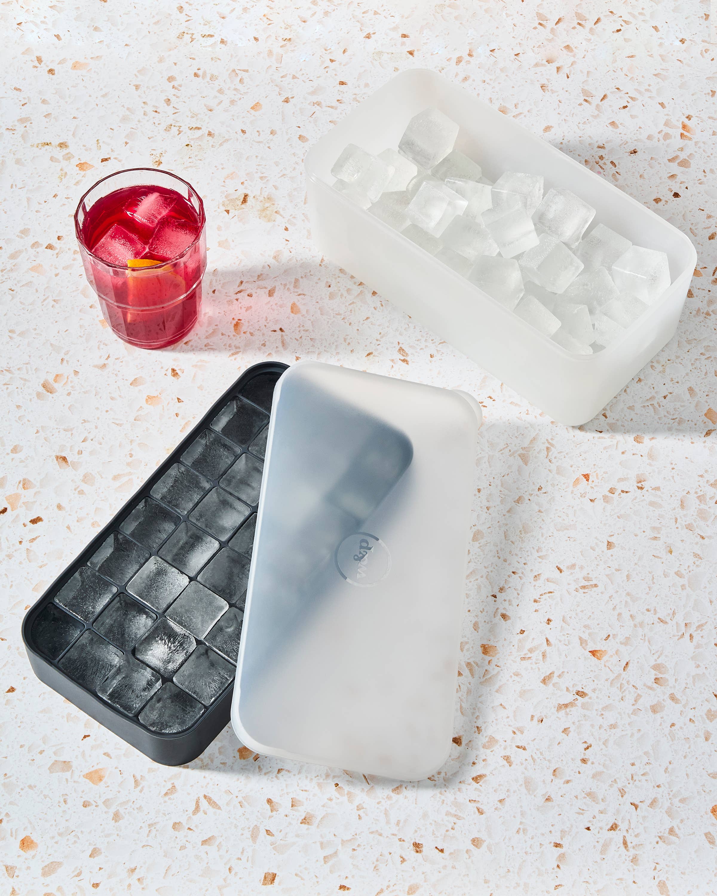 W&P - Wholesale Ice Tray/Mold - Ice Box - Everyday Cube Silicone Ice Tray with Storage1