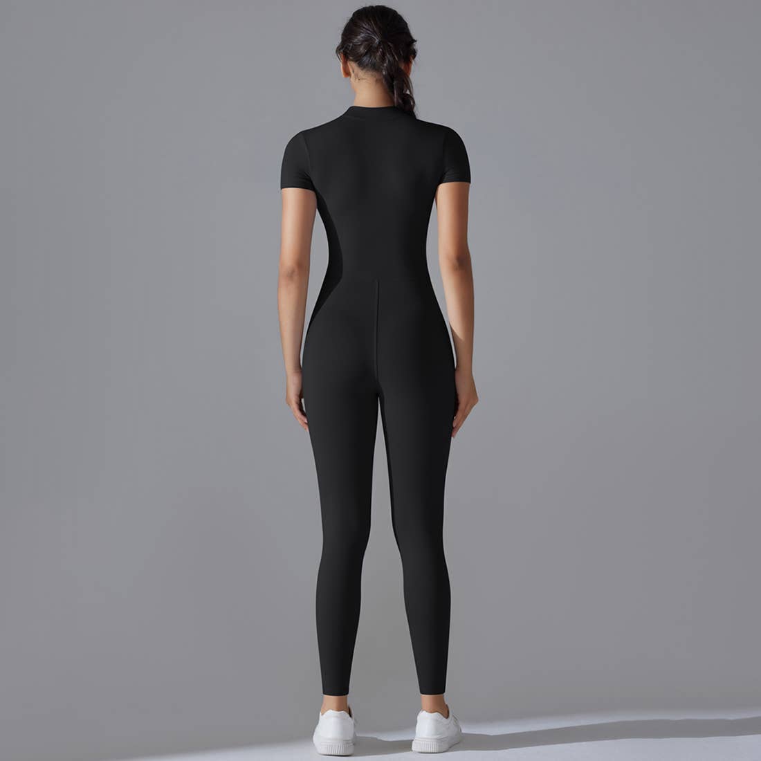 Sodalemon – wholesale Unitard – Dam – Damoverall för träning med korta ärmar och halvdragkedja, andningsbar4