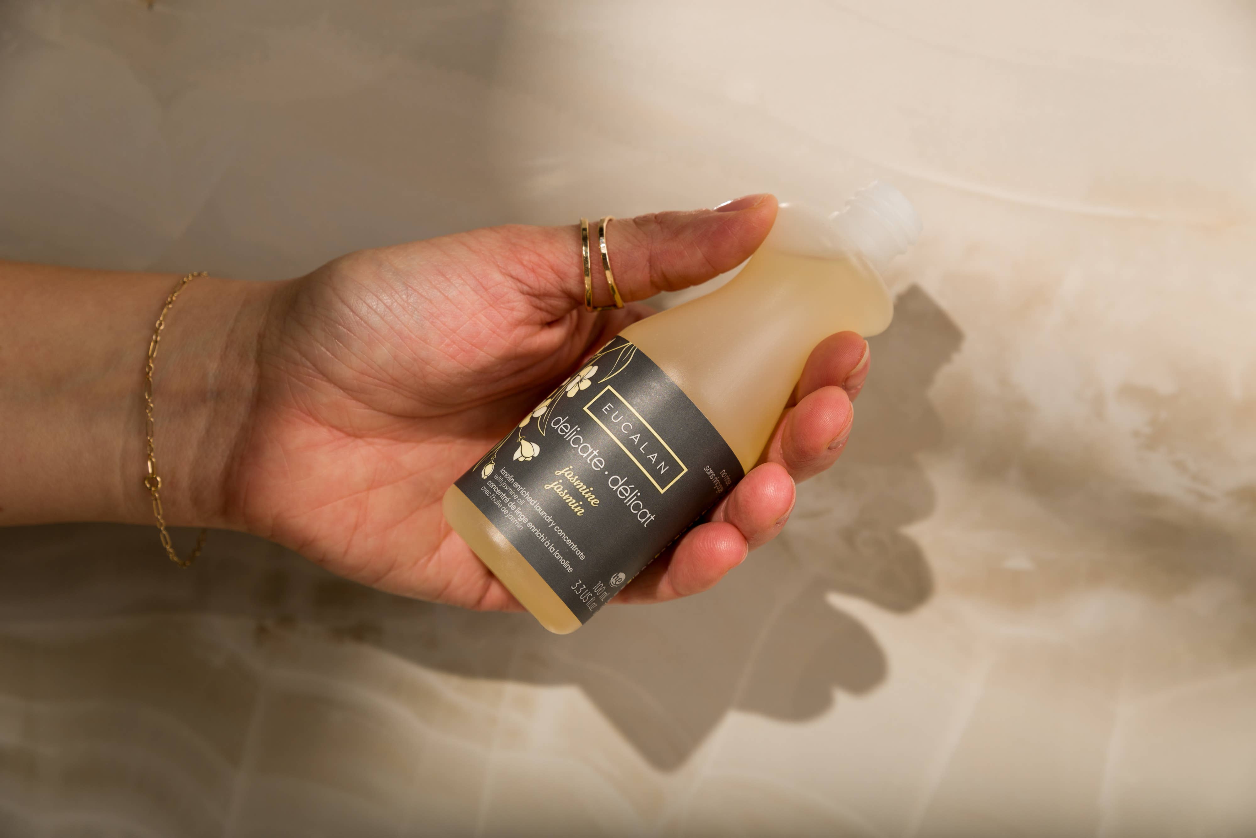 Eucalan - Wholesale Liquid Laundry Detergent - Jasmine Delicate Wash for Wool, Silk & Luxury Fibres 100mL1