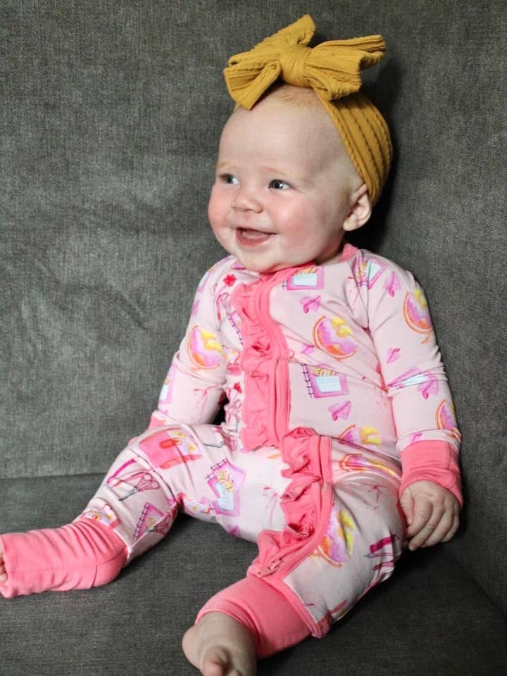 På onsdagar bär vi rosa cabriolet Zippee för wholesale av Riley & Rett