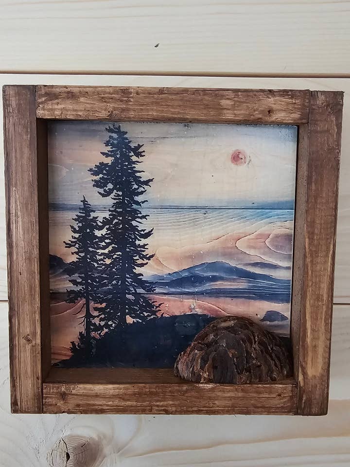 Art mural en bois encadré de 7 pouces fait à la main au Canada pour la vente par MuralsBC