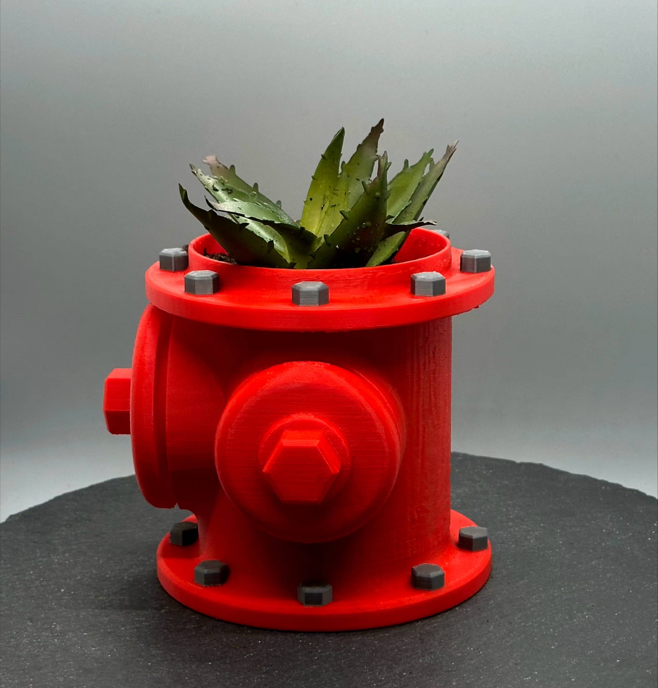 3DHotShop - Wholesale Plant pot - Fire Hydrant Planter1
