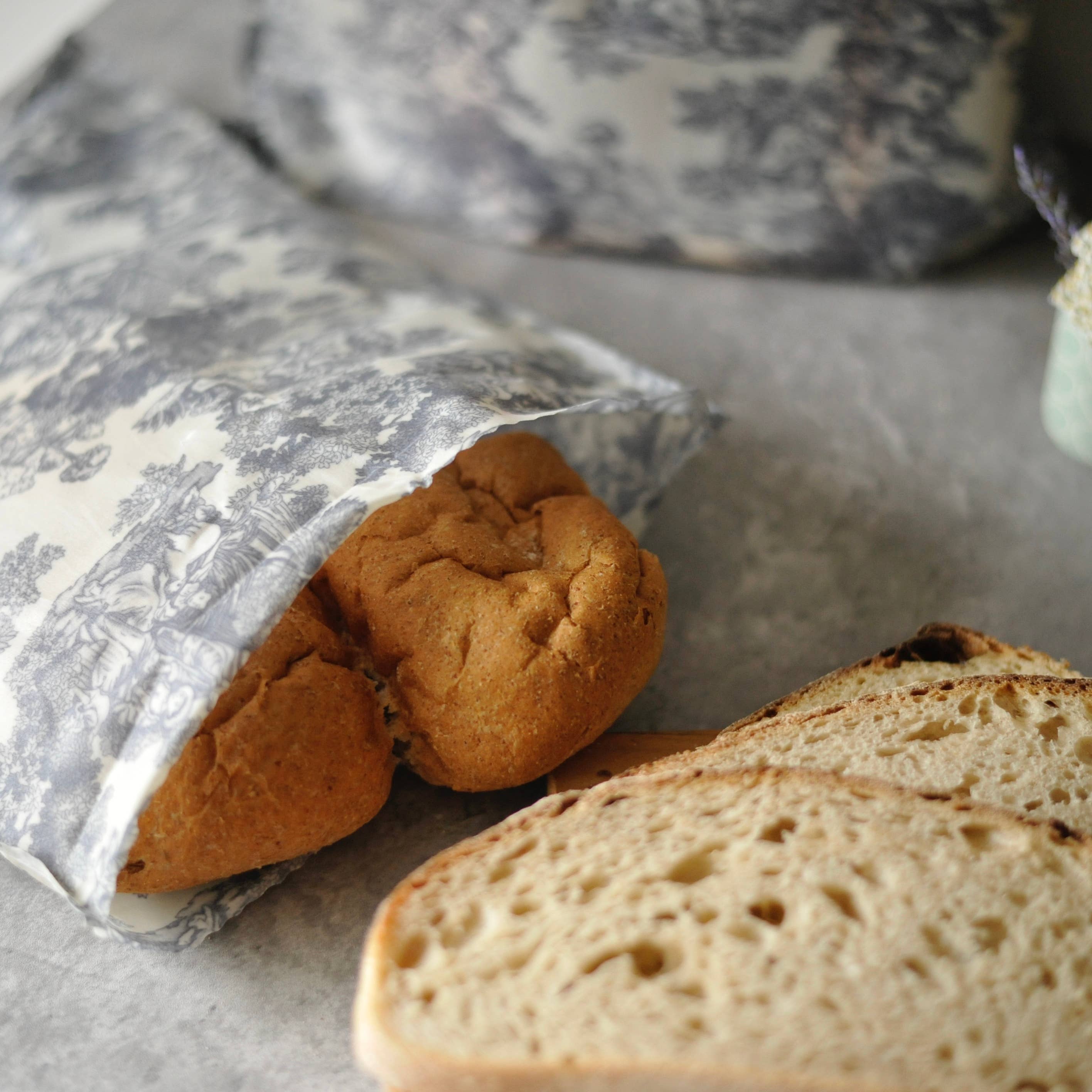 Lou Bees - Vente Sachet de conservation/film alimentaire - Sac à pain en cire d’abeille, léger, en coton pur style vintage3