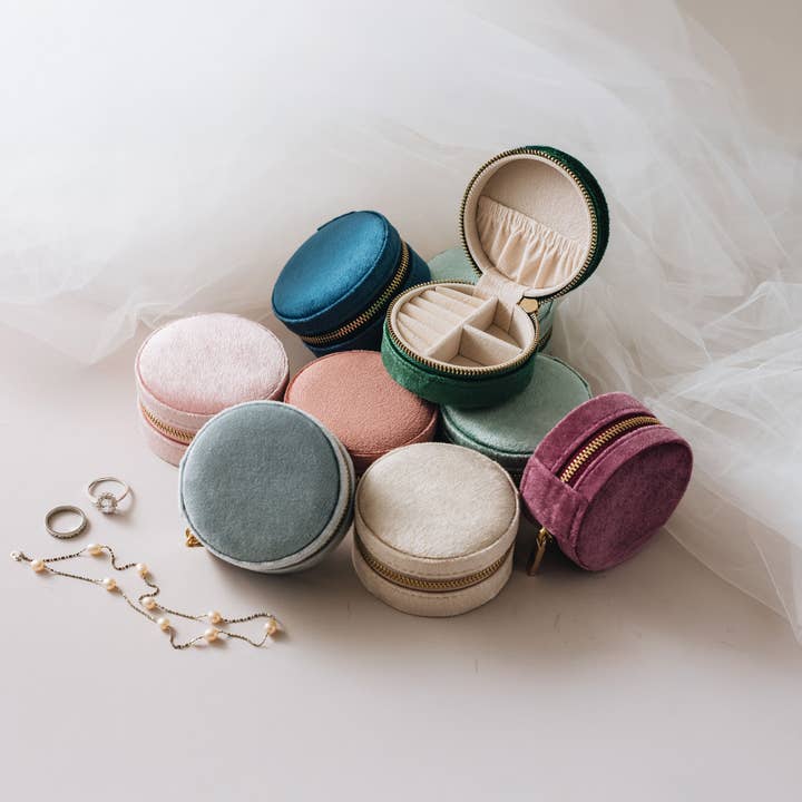 Velvet Jewelry Box – 8 Colors for wholesale by bewell
