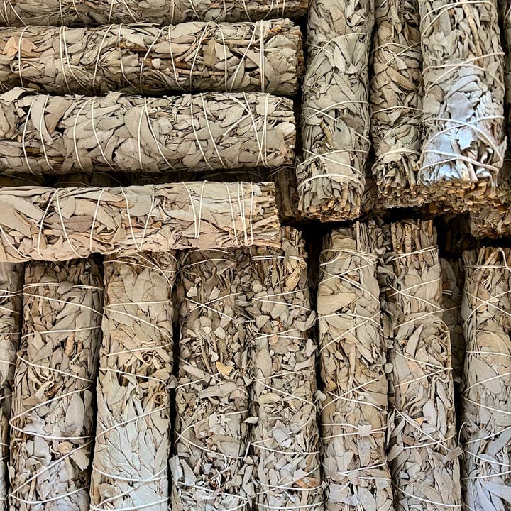 Faiza Naturals - Wholesale Sage Bundle - 9 inch White Sage Bundles (Large) from Farm in California2