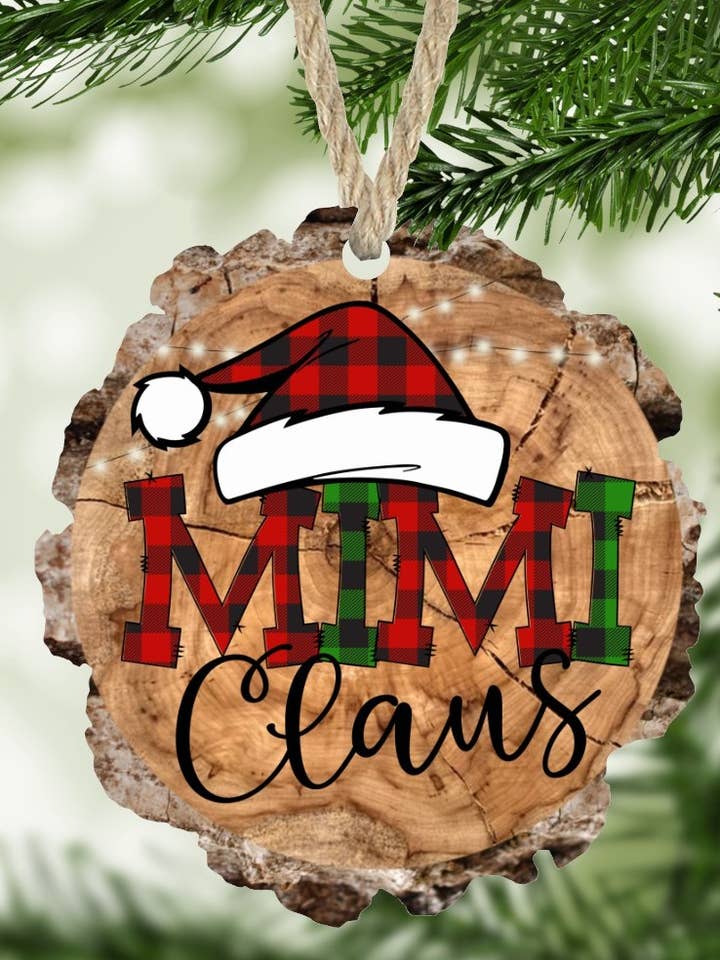 Décoration de Noël en forme de tranche de bois imitation Mimi Claus pour la vente par SHY Designs, LLC