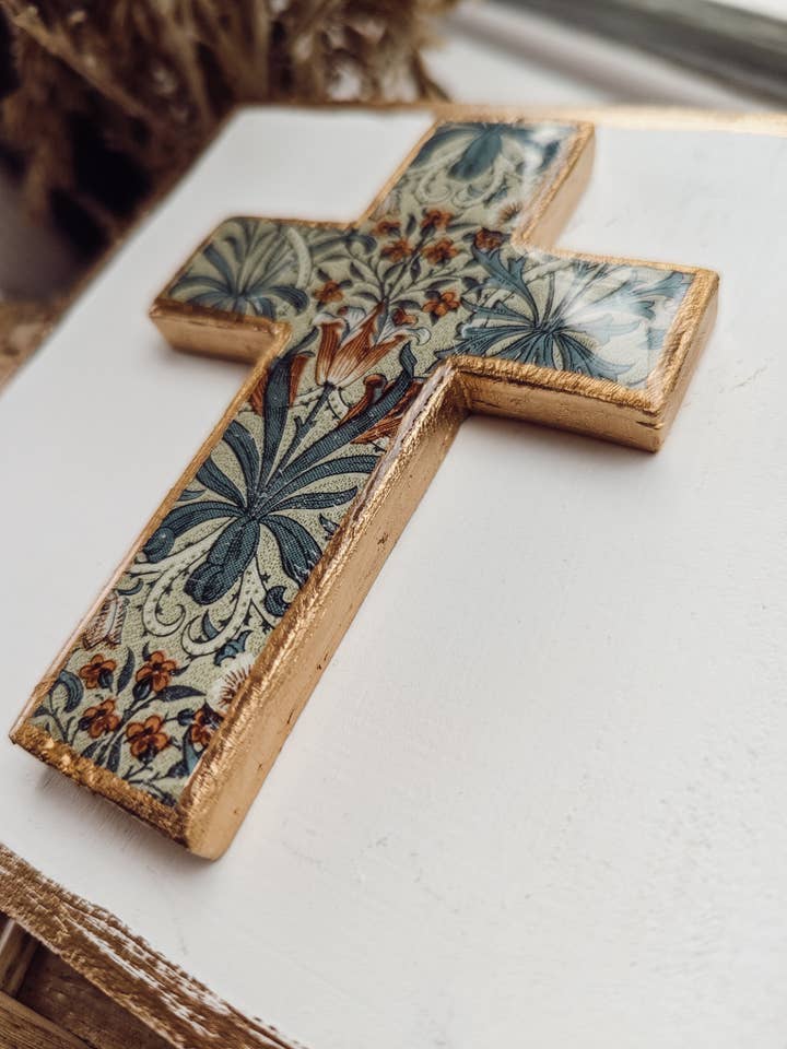Woodland Floral Cross Block for wholesale by Heaven & Home