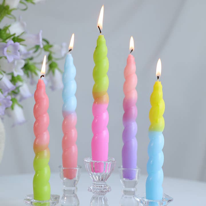 Dekor Rökfria Luktfria Färgblock Spiralformade Stakljus för wholesale av Candles Meta