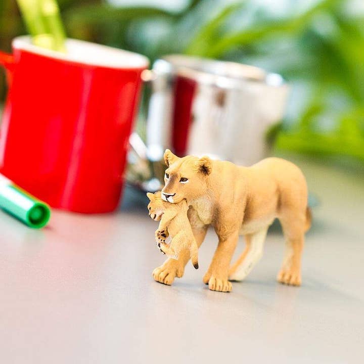 Safari Ltd. - Wholesale Figurine Toy - Kids - Lioness With Cub Figurine Toy for Kids