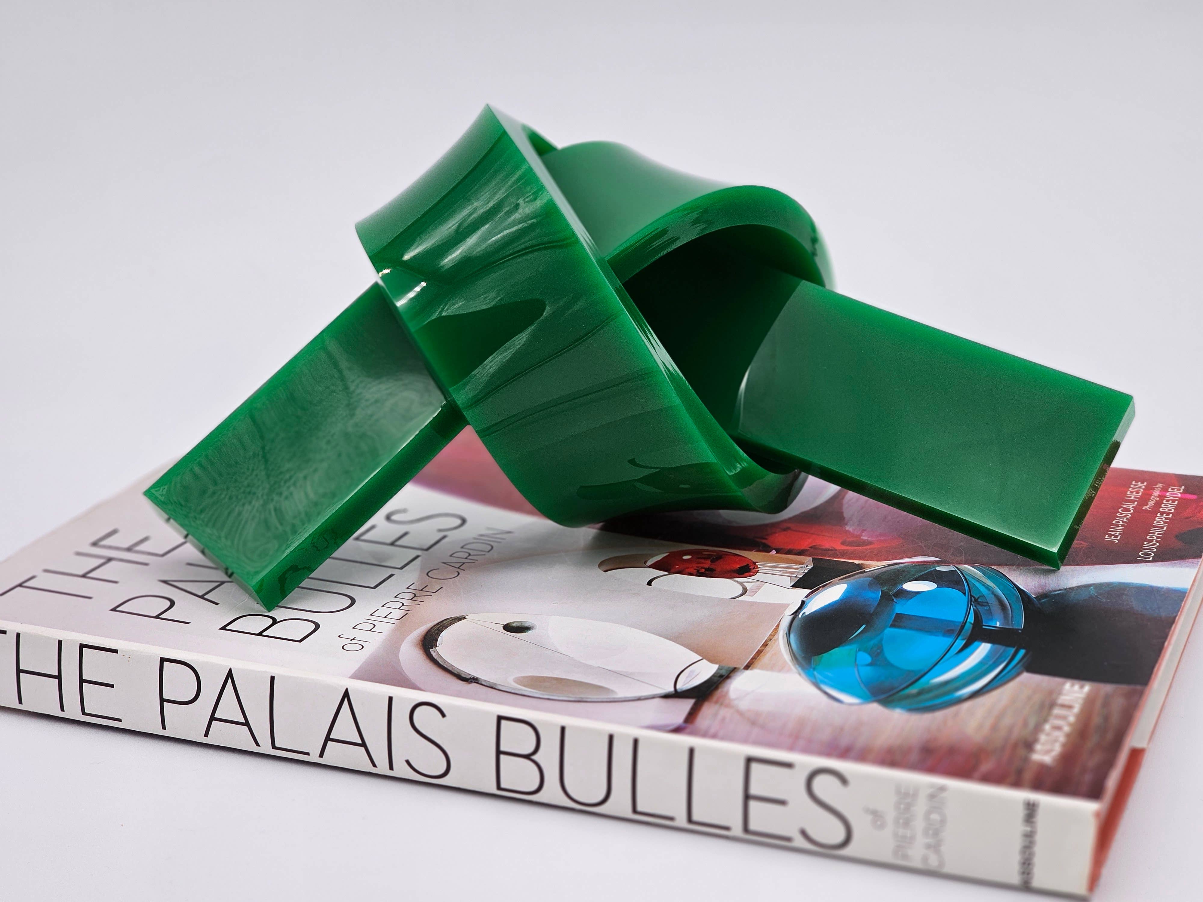 Somar Creations - Wholesale Decorative Tabletop Object - Acrylic Large Love Knot 14