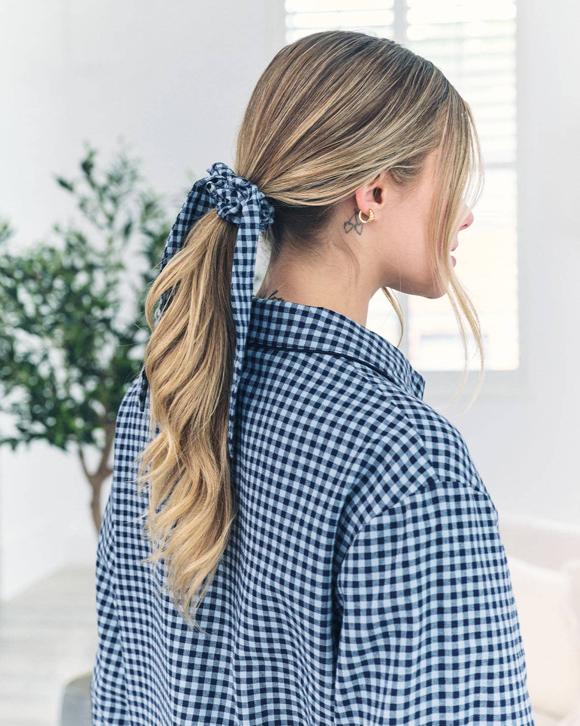 Chelsea Peers – wholesale Sleepwear set – Women's – Organic Cotton Gingham Check Long Pyjama Set - Blue3