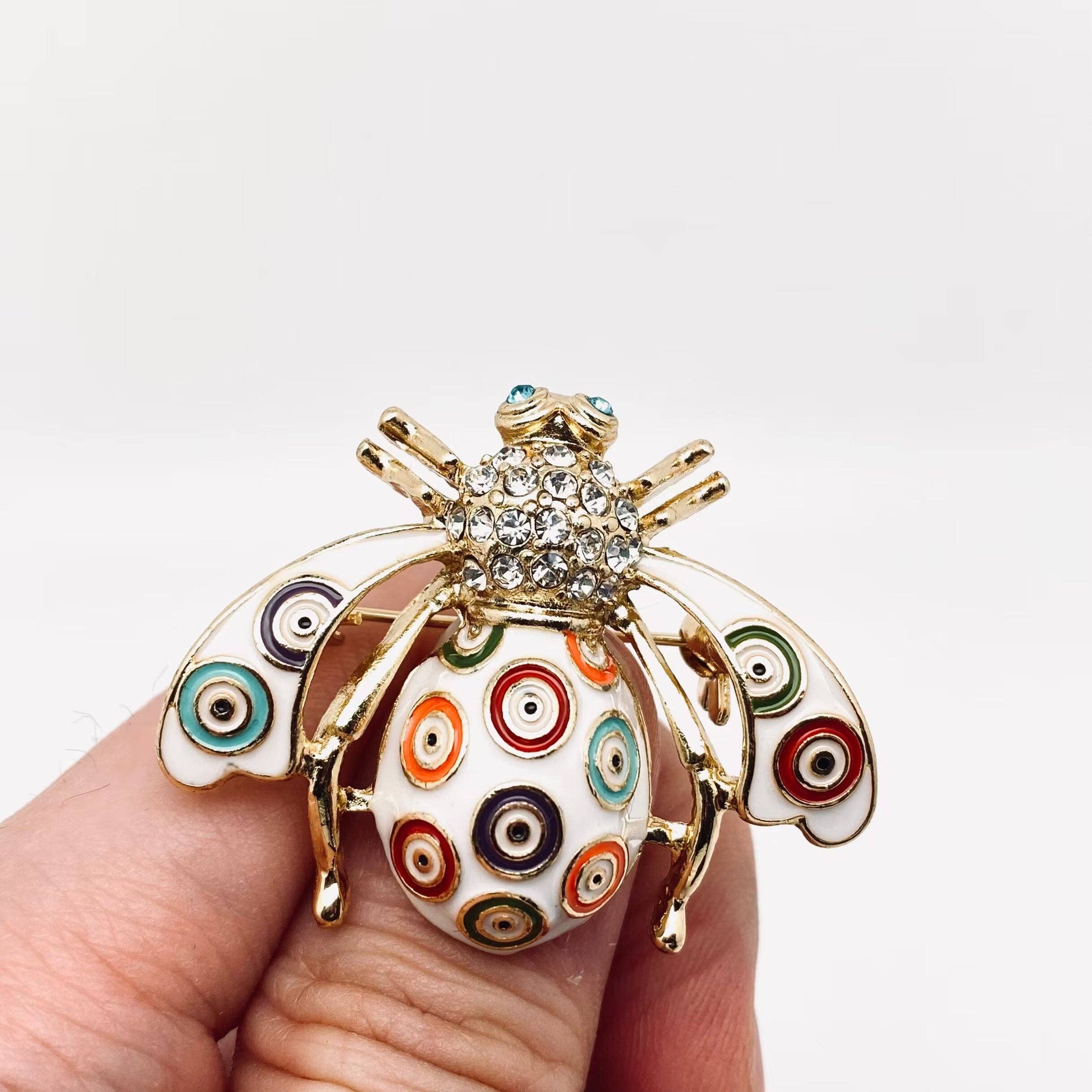 Mio Queena – wholesale Brooch – Colorful Enamel Rhinestone Bee Brooch1