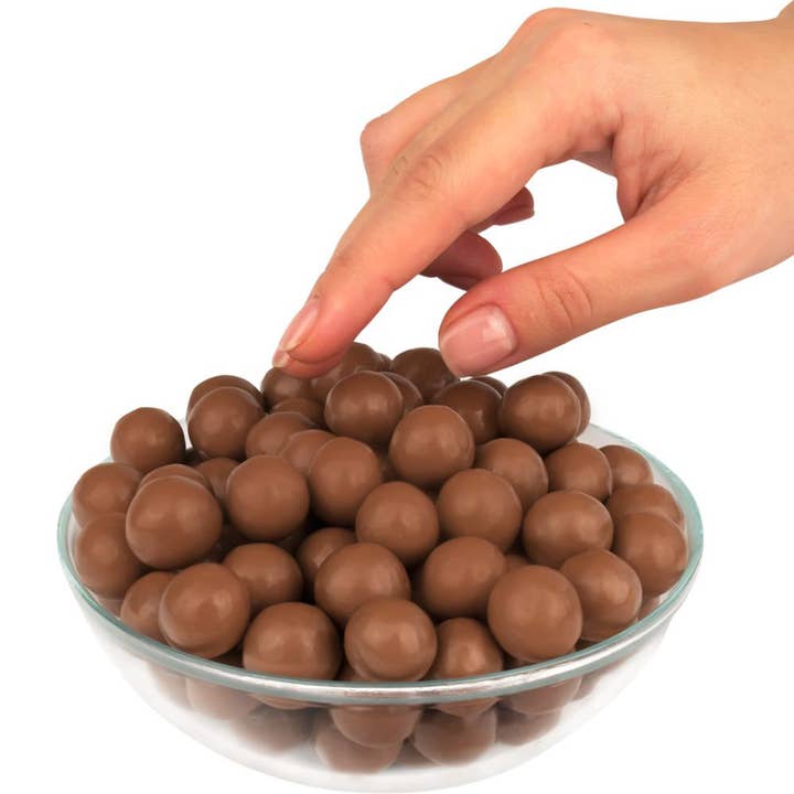 123bonbon - Wholesale Chocolate Covered Sweets - MALTESERS Crunchy Chocolate Balls2