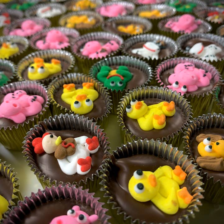 Trio 3PK Milk Chocolate w/Gold Cups “Farm Animals” 🐓 for wholesale by O'Shea's Candies Sweet Shop