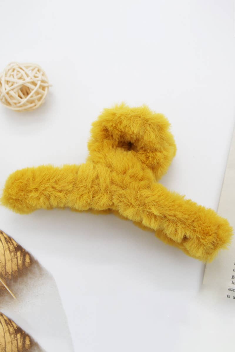 ACCITY - Wholesale Hair Clip - Women's - MULTICOLOR FAUX RABBIT FUR HAIR CLAW CLIP TWIST_CWAHA01536