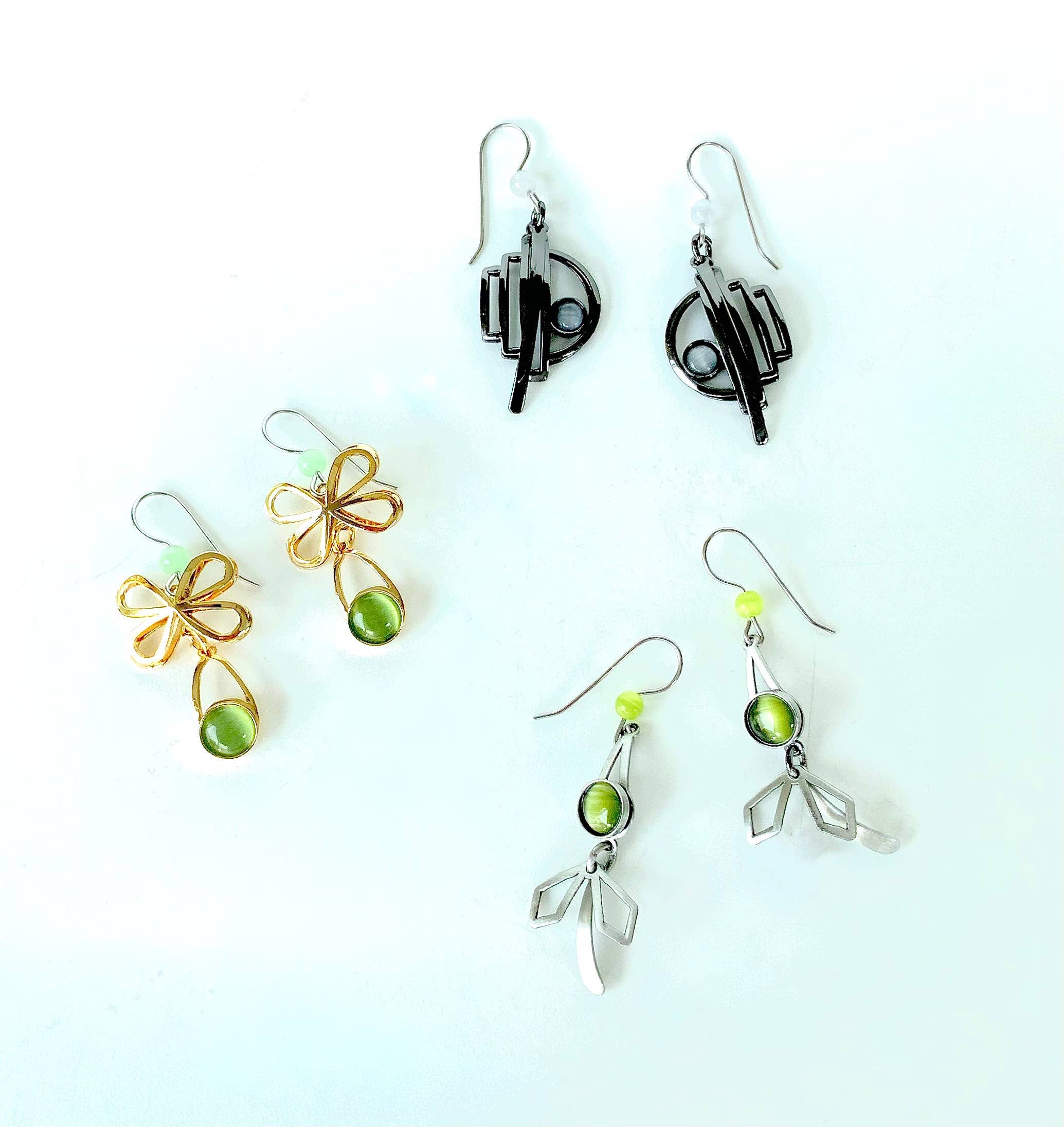 Christophe Poly / Crono Design - Wholesale Dangle Earrings - EARRINGS (Y) - Wire Hook Earrings
18