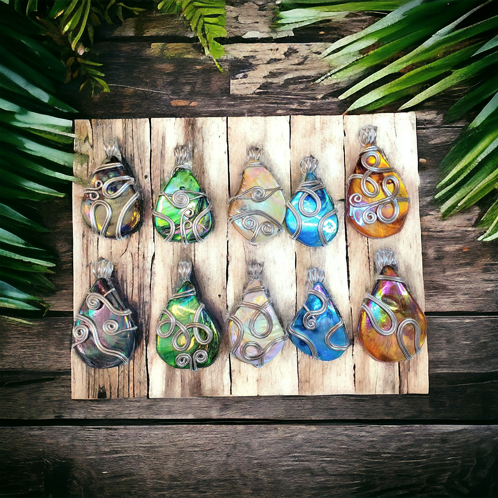 Different Branches - Venta al por mayor Abalorios/colgantes individuales - Colgantes únicos de concha envueltos en alambre, joyería artesanal5