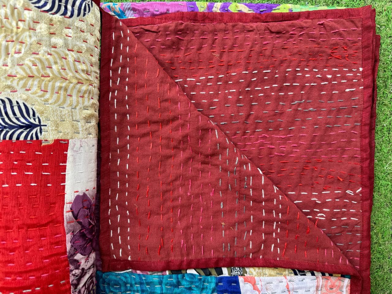 bhavnas boutique – Edredão por atacado – Colcha de Retalhos de Seda Kantha Costurada para Quarto8