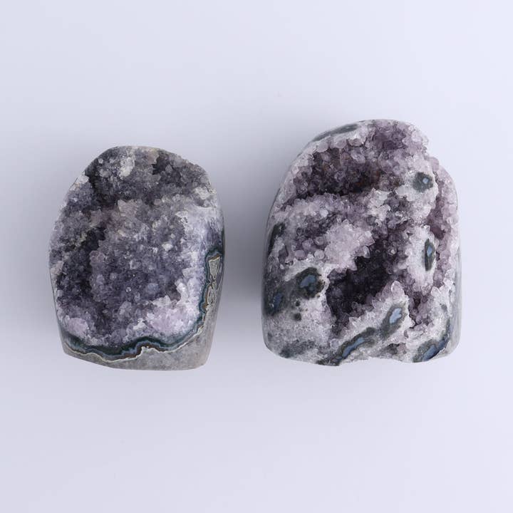 Mi Esperanza Minerals - Wholesale Spiritual Stone/Crystal - Uruguay Amethyst Cut Base Set of 62
