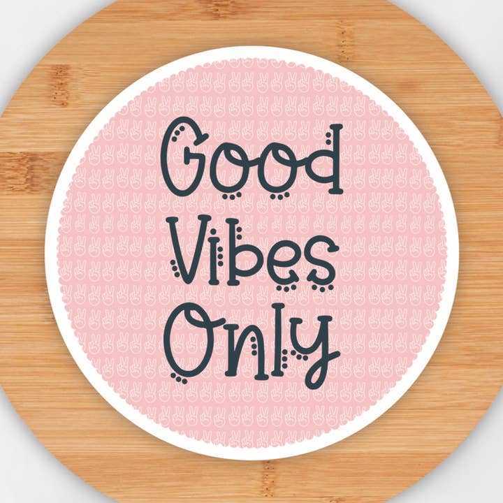 Autocollant Good Vibes Only pour la vente par Made in the North Designs