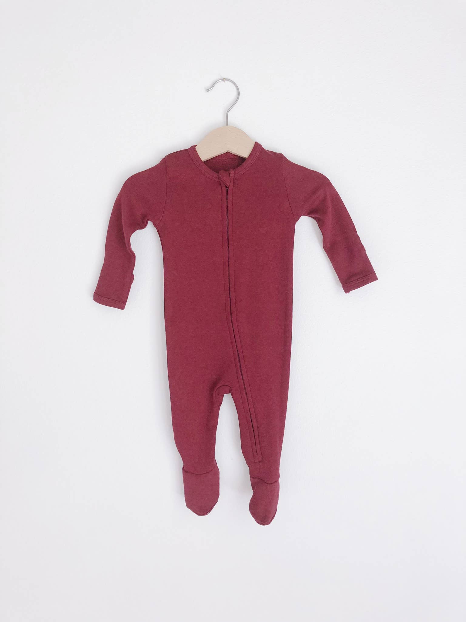 Modern Burlap - Wholesale Jumpsuit - Baby - Solid Color Organic Zip Footies8
