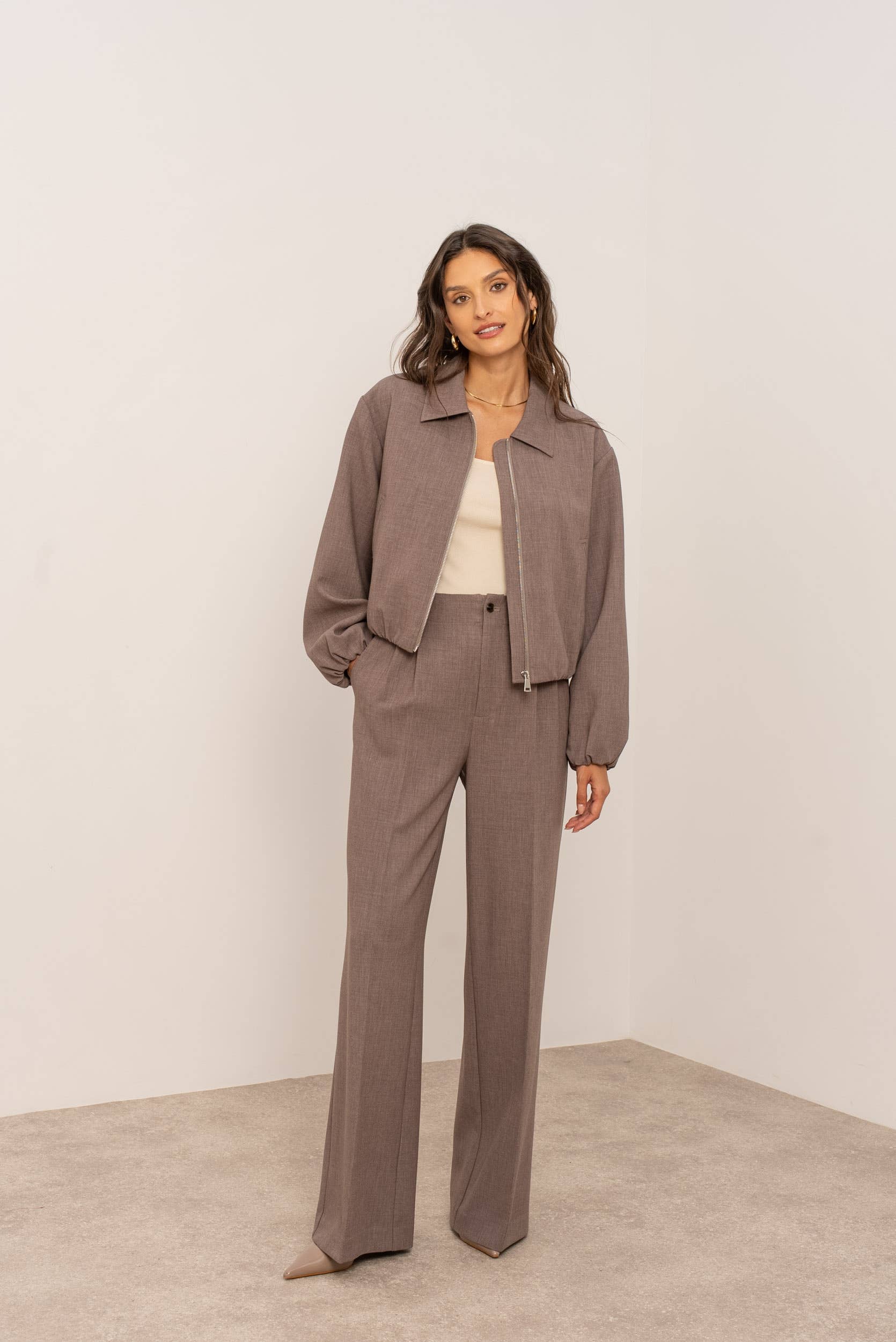 Attentif Paris - Wholesale Bomber Jacket - Women's - [Aura] Short zip-up bomber jacket with shirt collar15