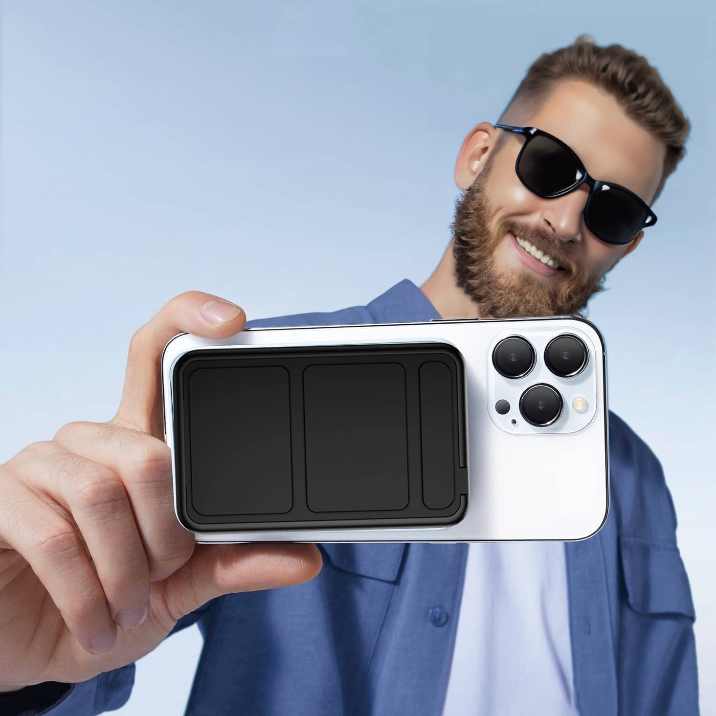 PhunkeeTree - Wholesale Portable Charger - Magnetic Wireless Charging Power Bank with Stand2