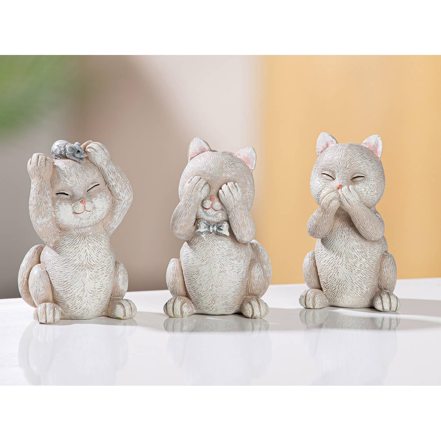 Gilde Handwerk Macrander GmbH & Co. KG - Wholesale Decorative Figurine - Kitten Cat Figure H.8.5 cm - Assorted 3 Times1