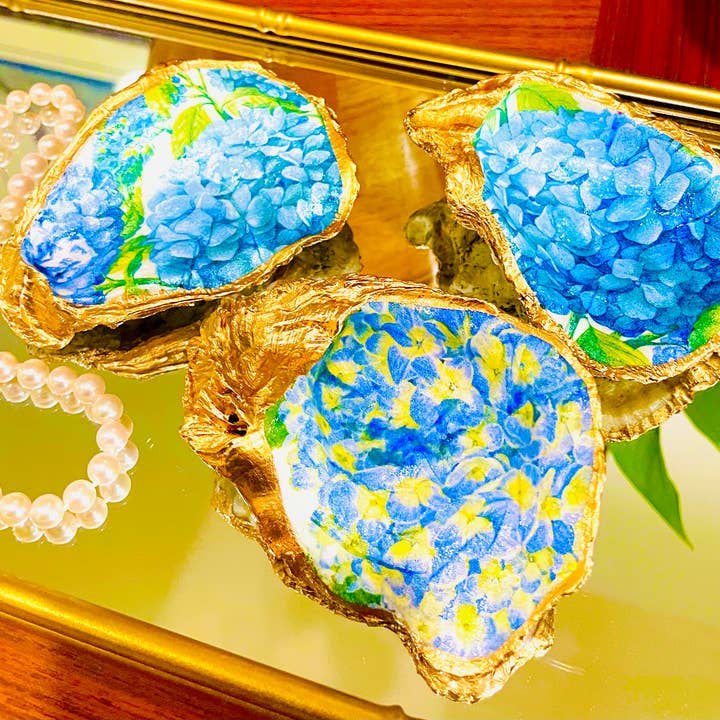 Austernschalen-Schmuckschale, Blaue Hortensie für den Großhandel von Shells by Shea