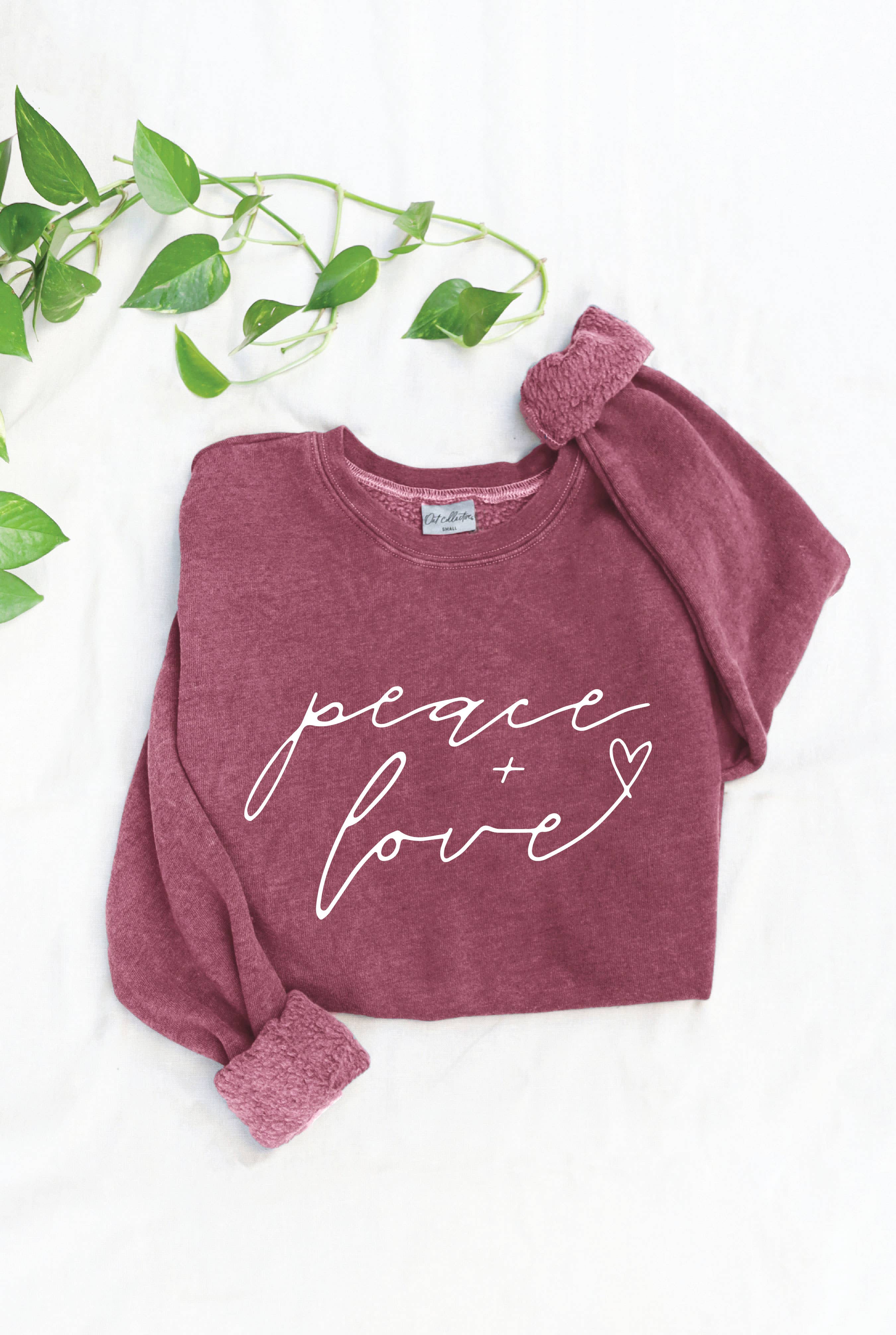 OAT COLLECTIVE – wholesale Sweatshirt med tryck - Dam – PEACE AND LOVE Mineralgrafisk tröja3