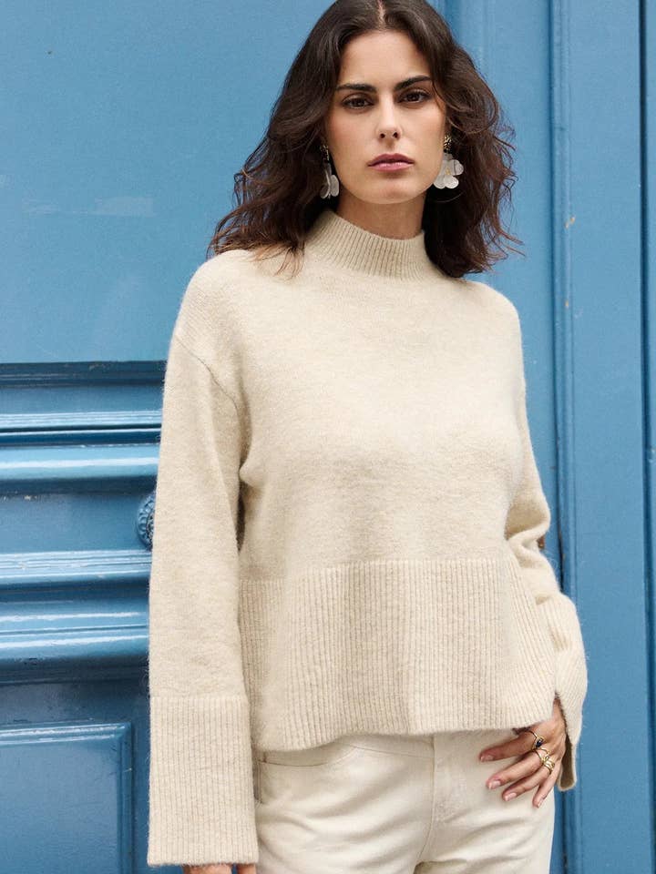 Nathael Paris - Wholesale Knit Sweater - Women's - Slightly oversized alpaca and wool sweater5