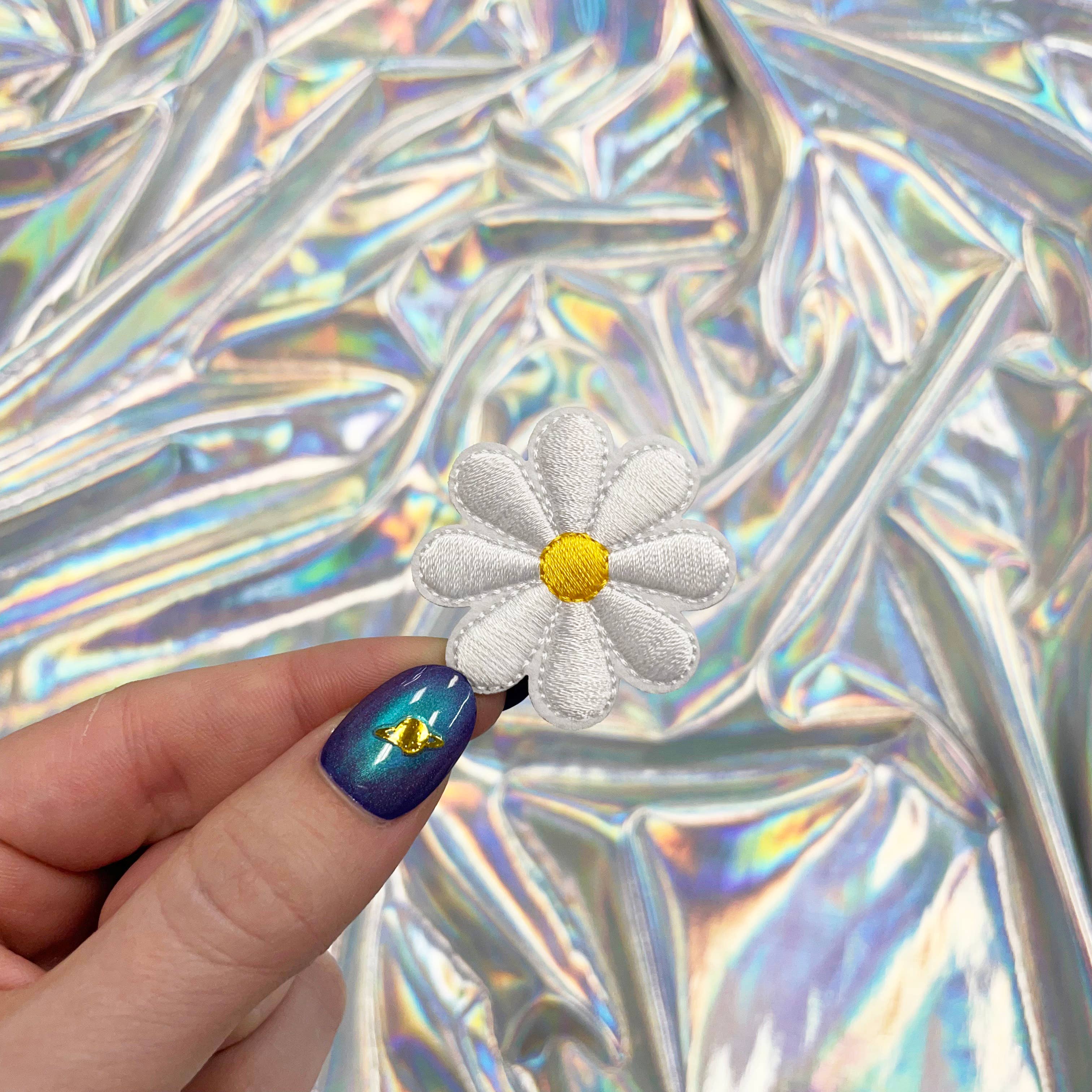 The Crafty Engineer - Vendita all'ingrosso Toppe - Piccole toppe termoadesive ricamate a forma di margherita5