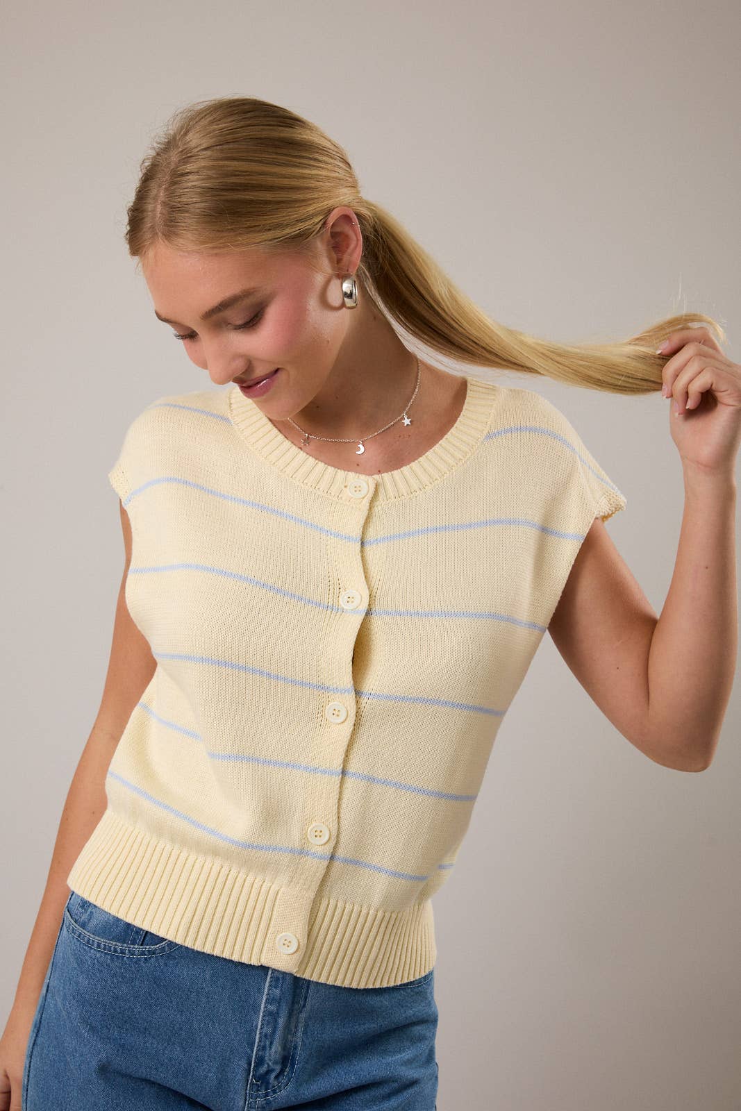 LE LIS - Vente Pull en maille – femme - TOP EN MAILLE SANS MANCHES À COL ROND ET BOUTONS DEVANT7