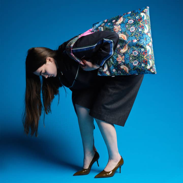 LOQI - Venta al por mayor Bolsa grande - Unisex - WILLIAM MORRIS El ladrón de fresas Bolsa reciclada de neón