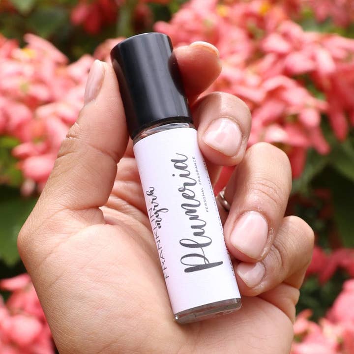 Rullo per olio profumato personale Plumeria per la vendita all'ingrosso da parte di FRANKLIN & myrrh