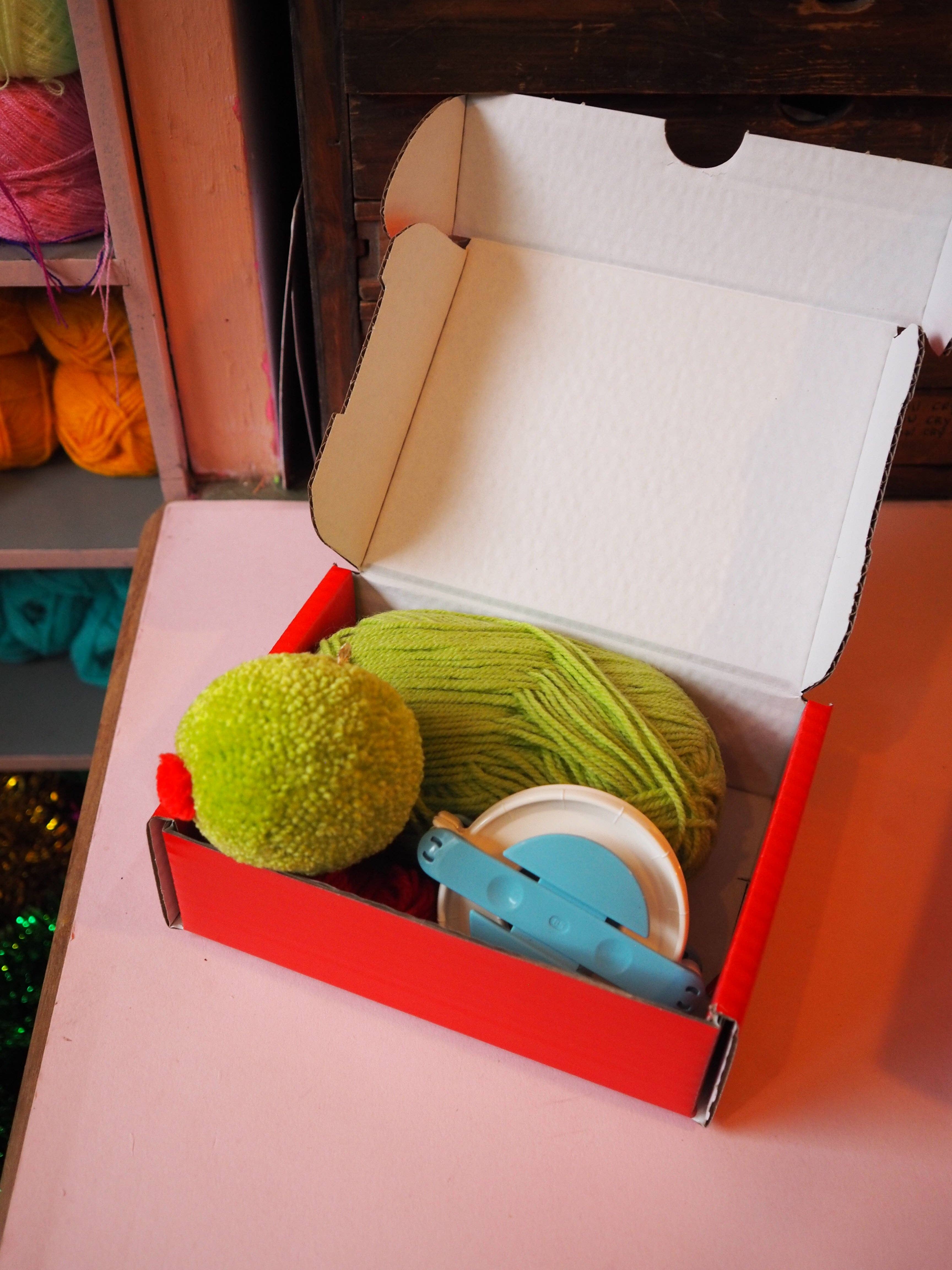 Fat Pom Poms – wholesale DIY craft kit – Olive Pom Pom DIY Kit1