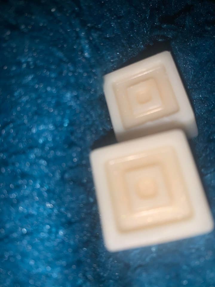 Home Favourites Wax Melt Cubes, Pack of 2, 10g for wholesale by Katie's Creations