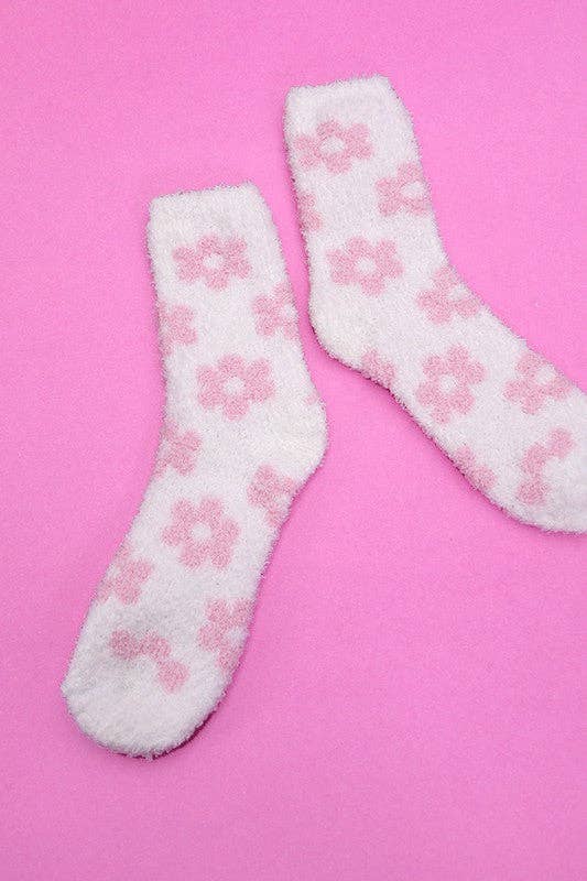 JOSSLYN by wall to wall - Wholesale Socks - Women's - WARM CORAL FLEECE PLUSH DAISY FUZZY SOCKS | 40S020478