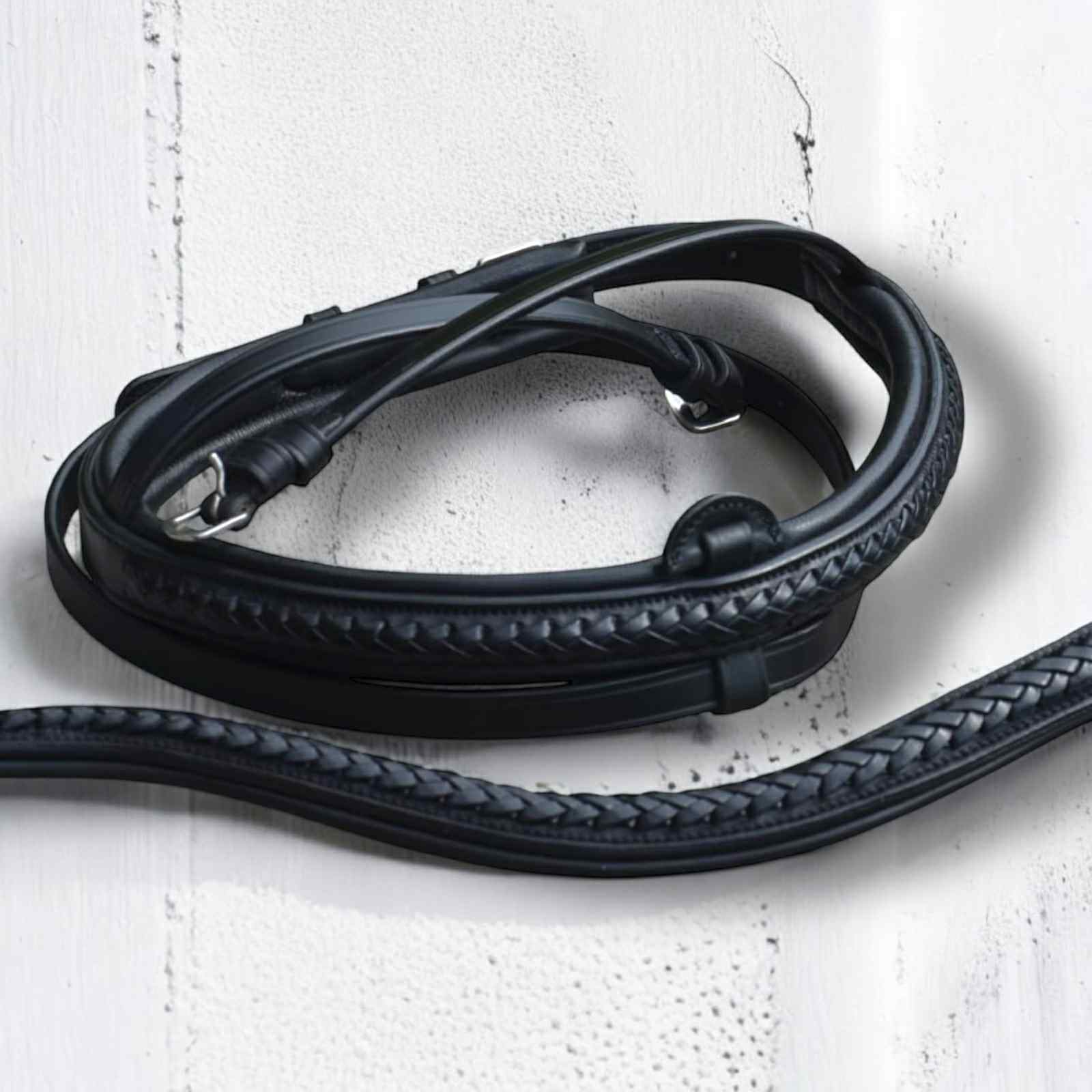 EPONIA EQUESTRIAN LIFESTYLE - Venta al por mayor Equipamiento de equitación - Brida con detalles clásicos trenzados en cuero italiano4