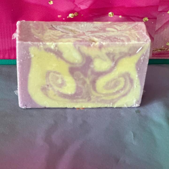 Citroen Lavendel Zeep Bar 113g voor wholesale door Squeaky Clean Luxurious Soaps