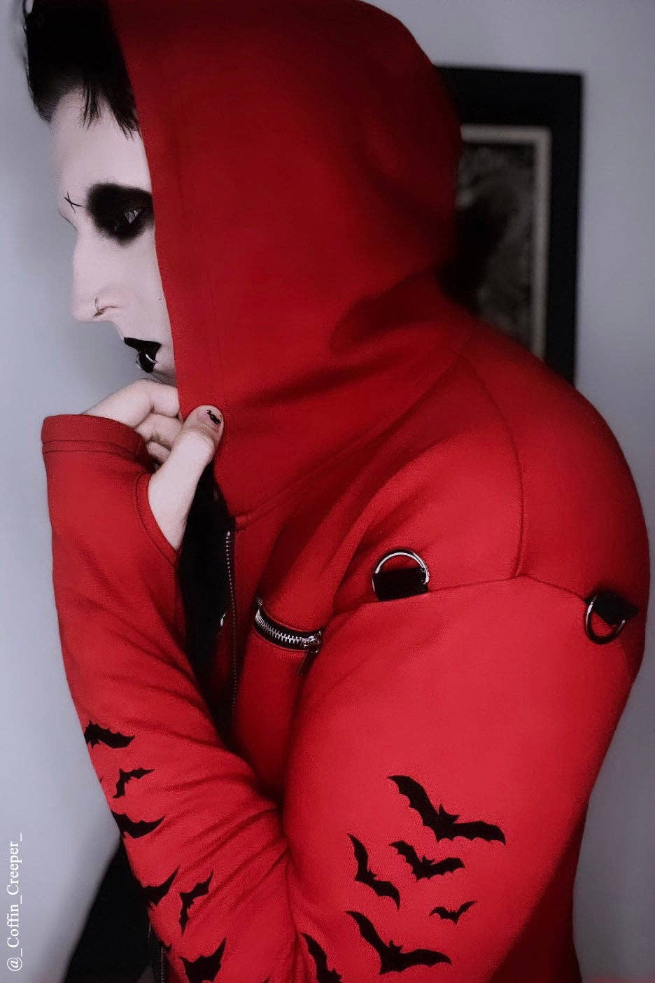 vampirefreaks – wholesale Hoodie – Women's – Split Mage Hoodie [Black/Red]4