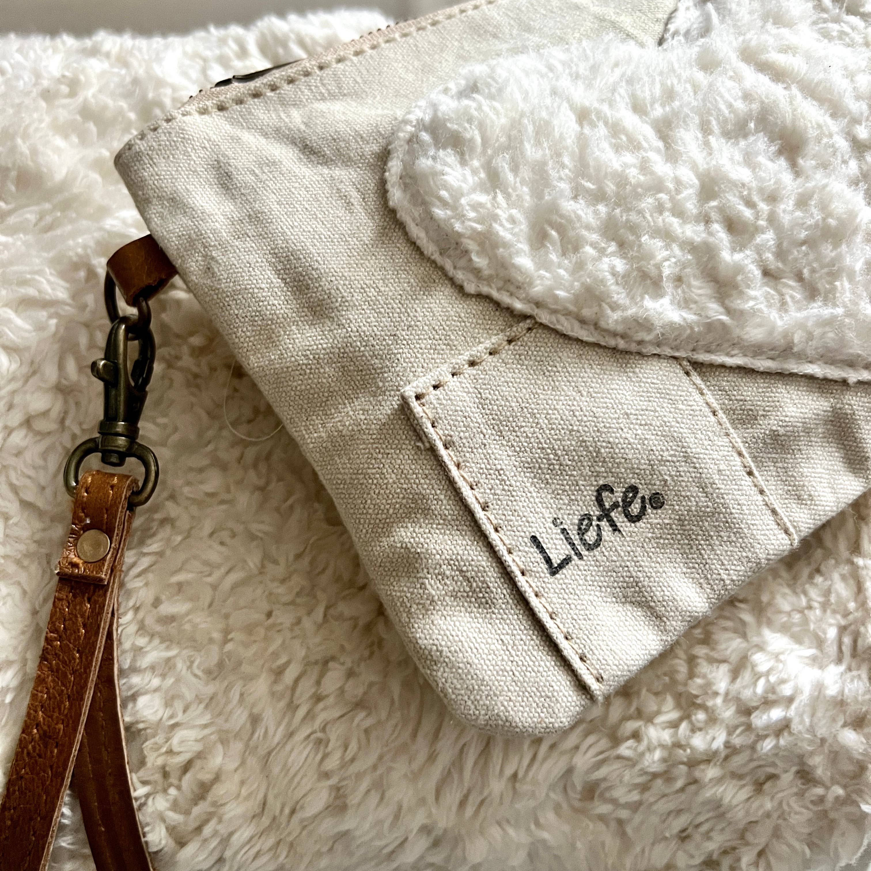 Liefe NL - Vente Pochette – femme - Pochette Teddy cœur en toile recyclée vintage claire3