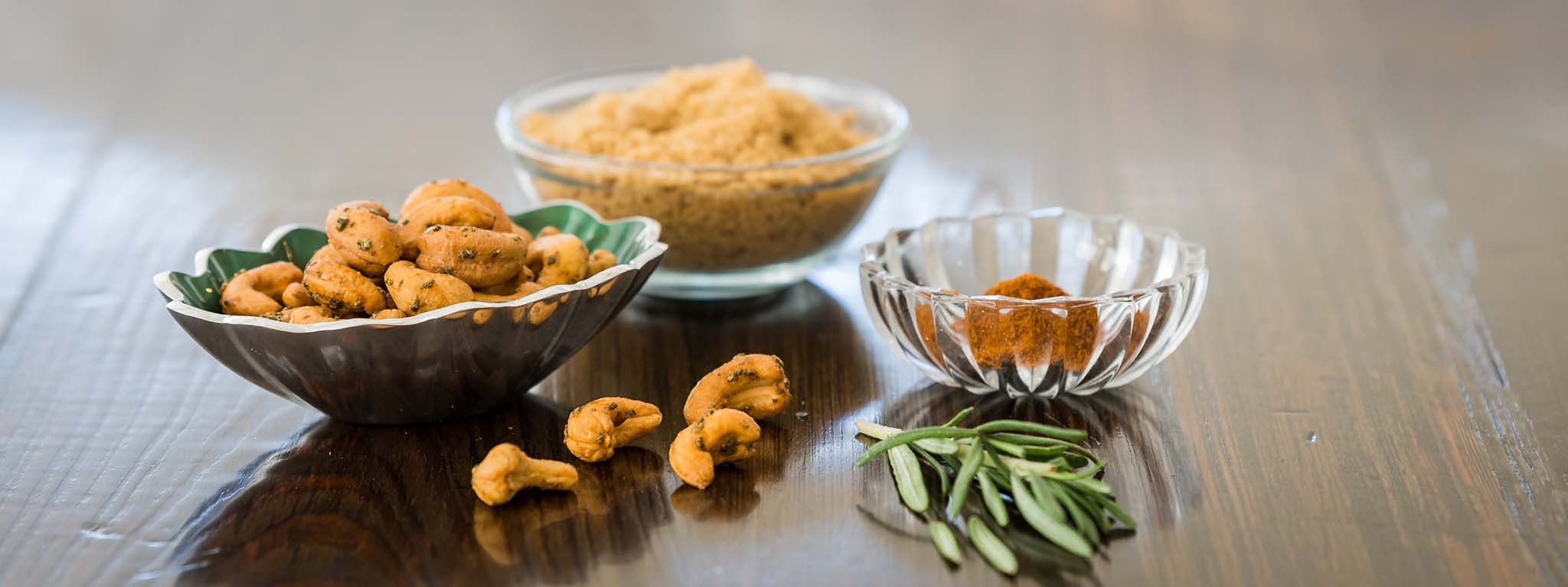 Elise Artisan Nuts - Wholesale Nuts - 4 oz Herb n' Nuts1