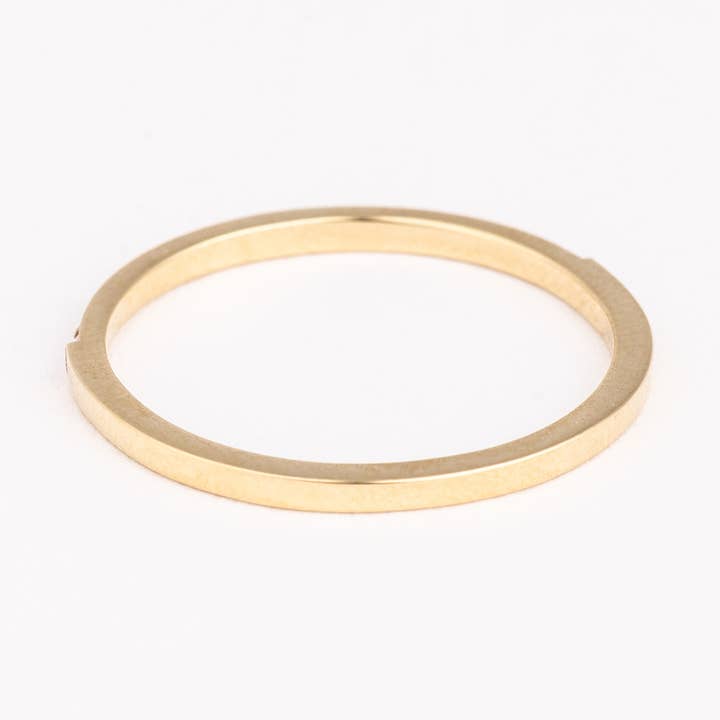 Ring til Emma for engroshandel hos Michelle McDowell