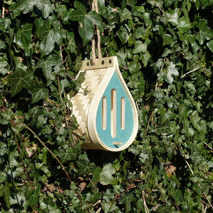Wildlife World Ltd - Wholesale Bird Feeder - Dewdrop Butterfly House & Feeder