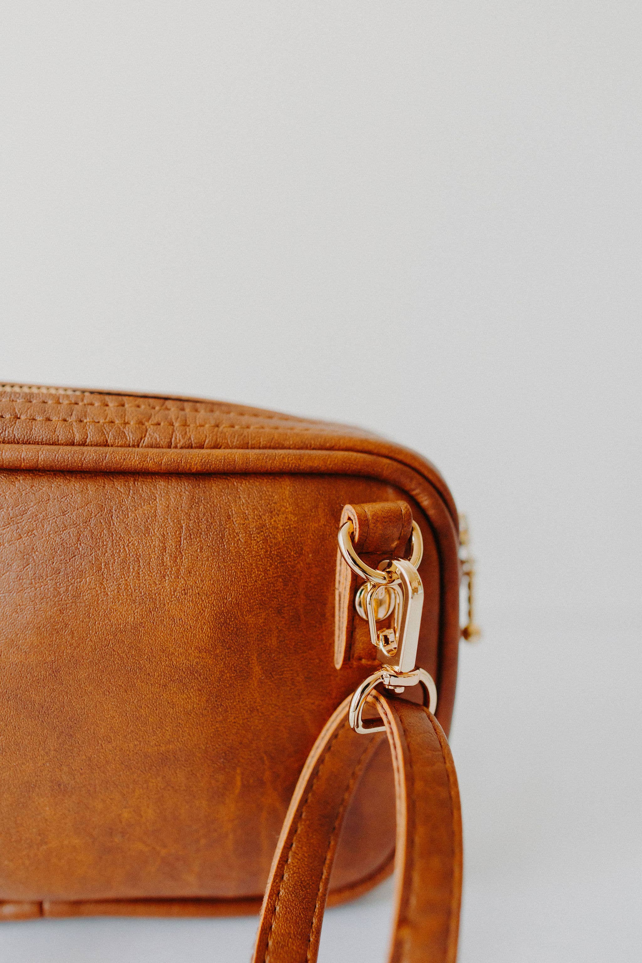 BYTAVI - Vendita all'ingrosso Marsupio - Donna - Marsupio da donna minimalista moderno Mao marrone10