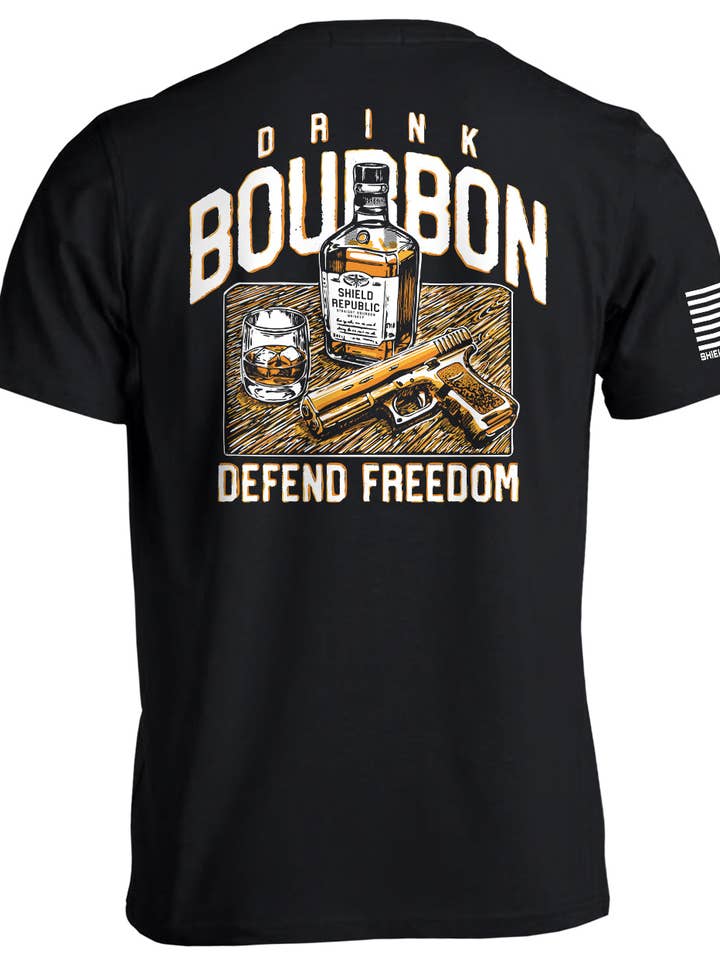 Buvez du bourbon, défendez la liberté. pour la vente par Shield Republic