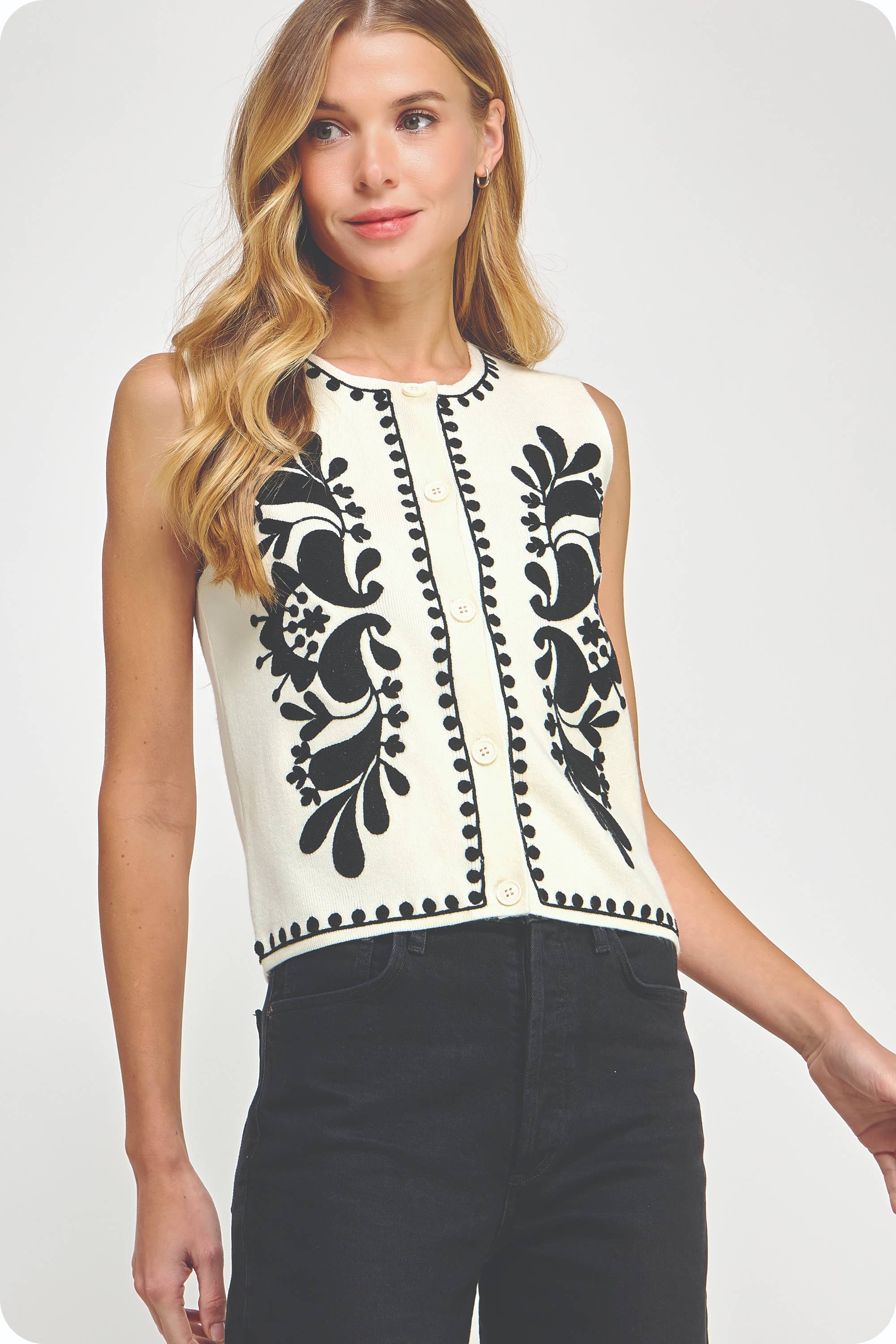 Strut & Bolt - Venta al por mayor Chaleco de abrigo - Mujer - Top sin mangas de punto con bordado floral41