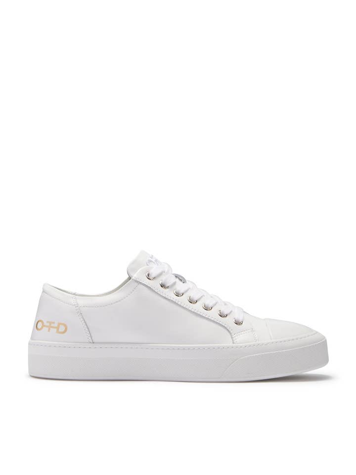 Baskets basses en cuir (blanc) pour la vente par ON THIS DAY